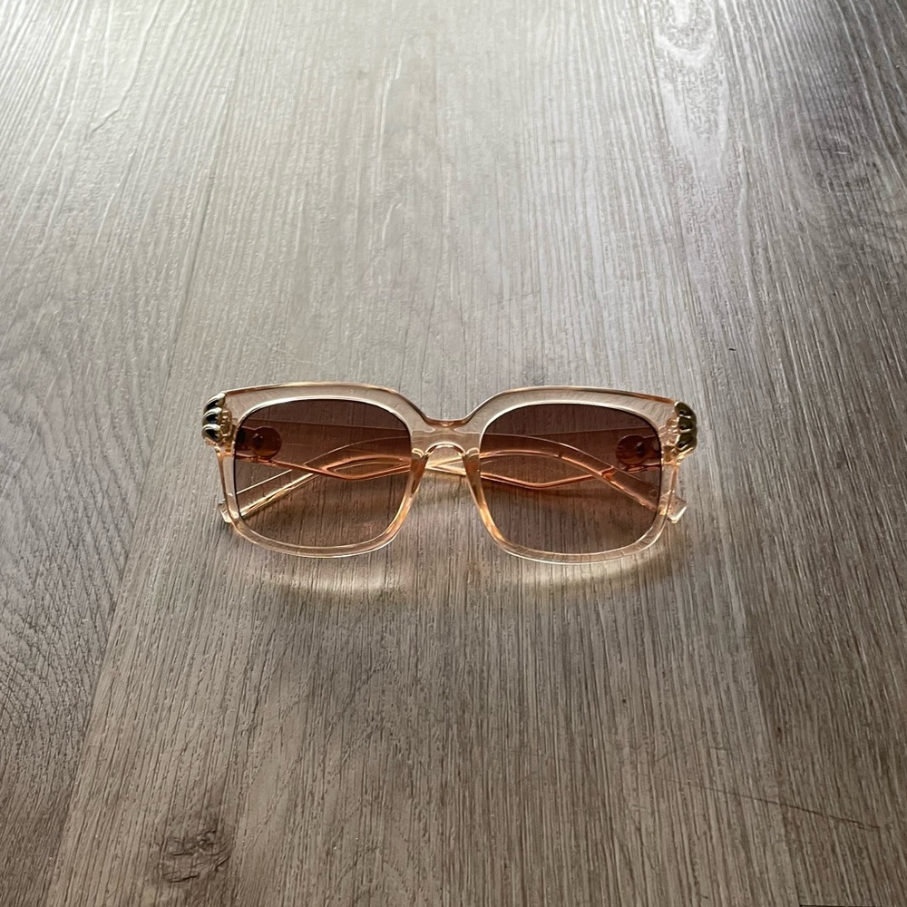 le specs shell schocked pink champagne clear gold shell detail square sunglasses